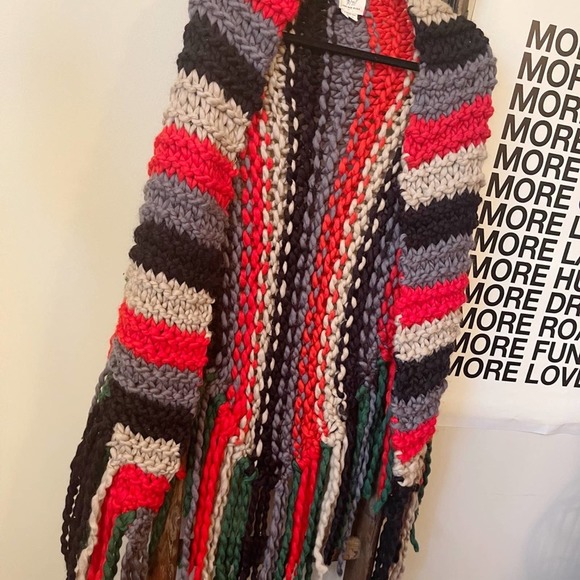 NEW Free People x Loopy Mango Hand Knit Multi Stripe Fringe Shawl - Picture 4 of 15